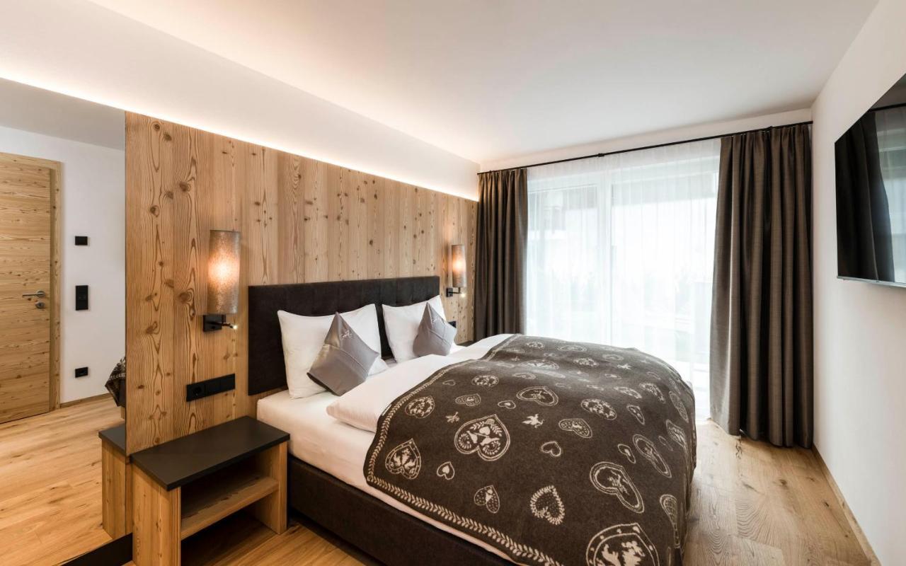 Cadepunt The Dolomites Lodge Selva di Val Gardena Kültér fotó