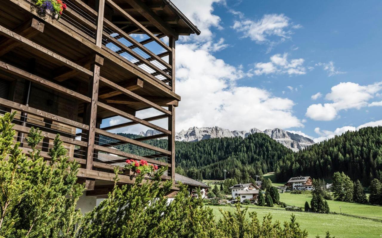 Cadepunt The Dolomites Lodge Selva di Val Gardena Kültér fotó